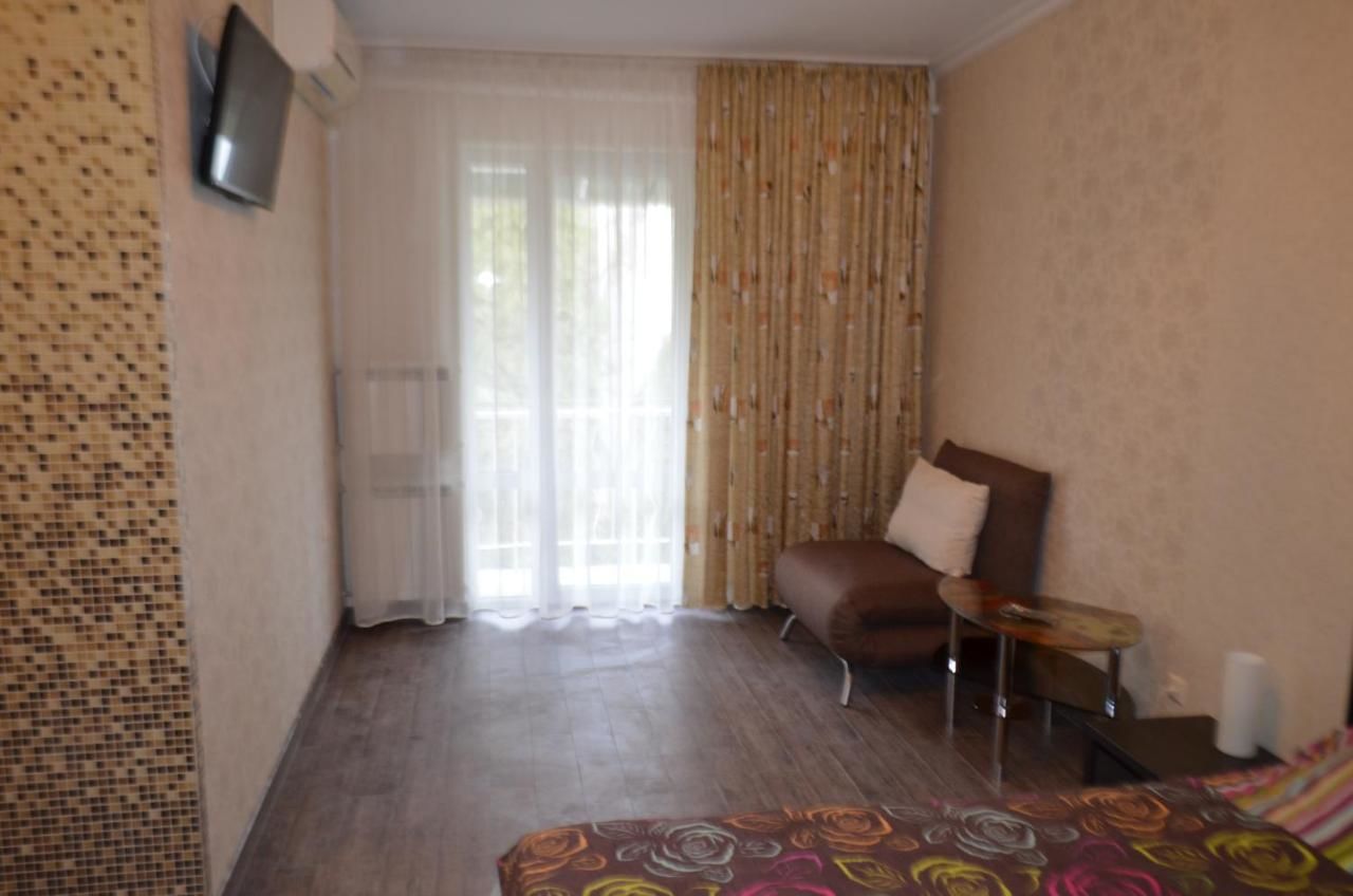 Гостиница ЯлтаАпартаменты Ялта-13