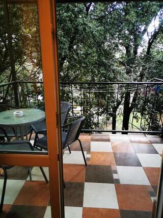 Гостиница ЯлтаАпартаменты Ялта Апартаменты класса люкс (для 4 взрослых)-13